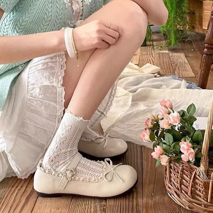 Damen Ballerinas mit verspielten Details und edler Schnürung R&B