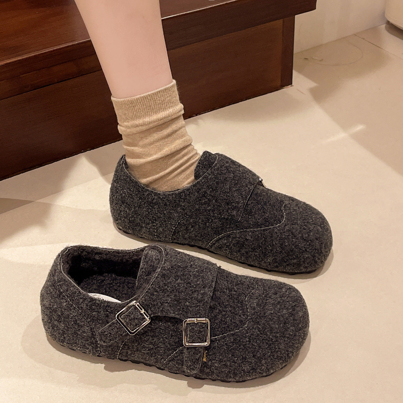 Damen Fleece-Hausschuhe mit praktischem Doppelschnallenverschluss EB
