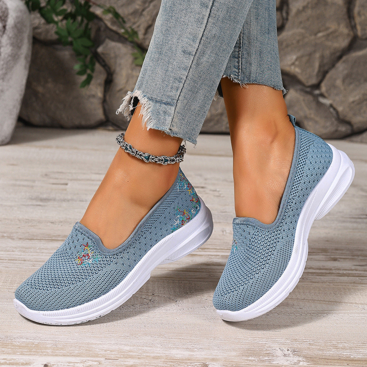 Damen Bequeme Slip-On Schuhe mit atmungsaktiver Strickoberfläche und floralem Muster R&B