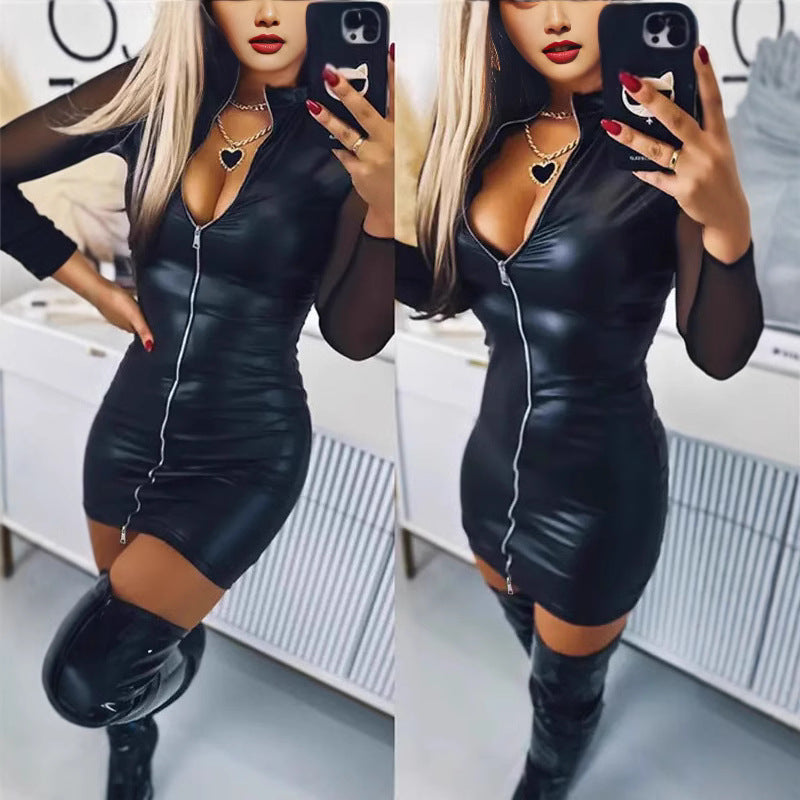 Damen enger Mini-Jumpsuit aus Kunstleder mit transparenten Ärmeln und aufwendigem Reißverschluss R&B