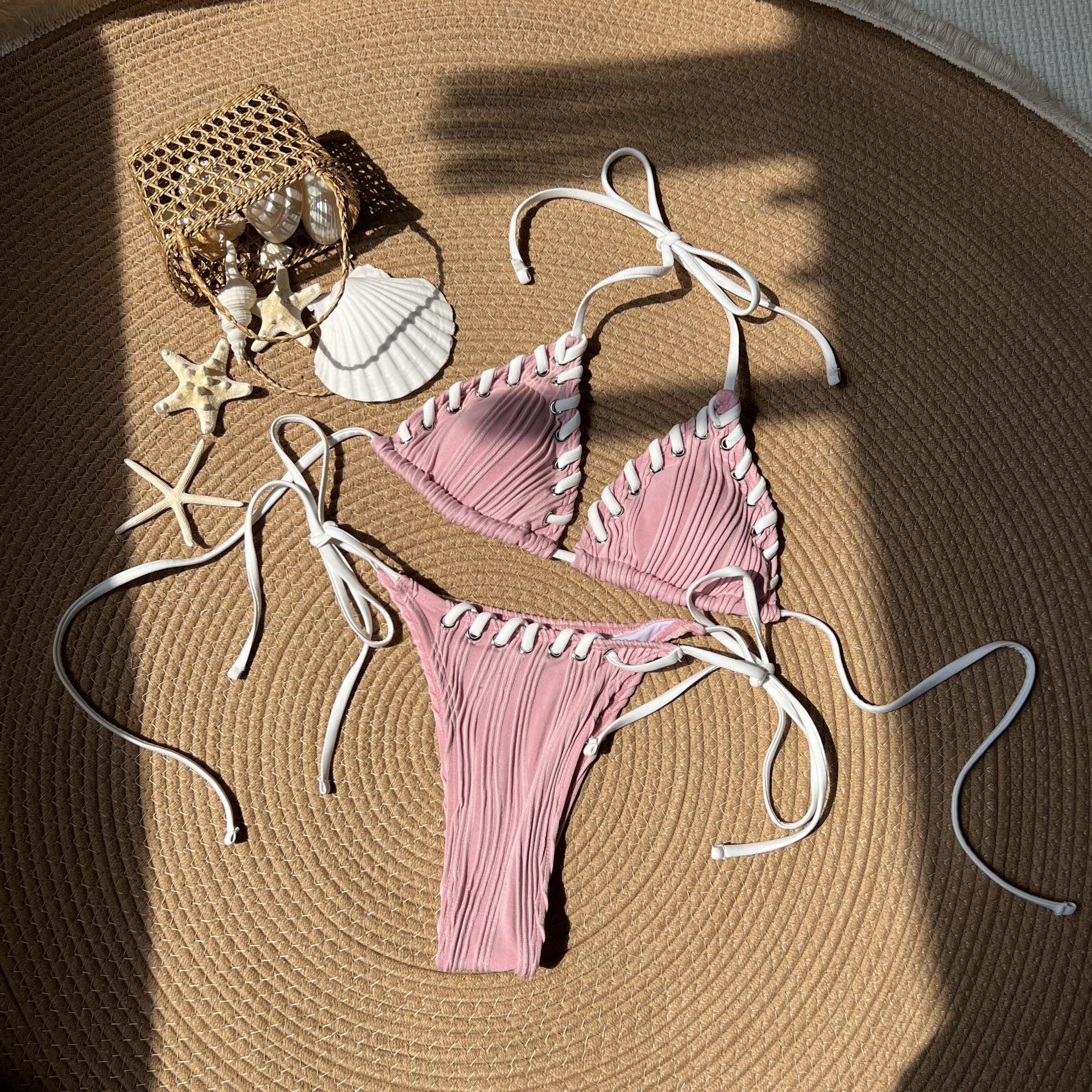 Damen Triangel-Bikini mit raffinierten Schnürdetails R&B
