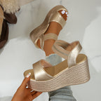 Damen Plateausandaletten mit elegantem Riemen und rutschfester Sohle R&B
