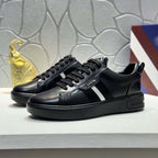Damen Trendige Ledersneaker mit modischem Textil-Akzent von R&B
