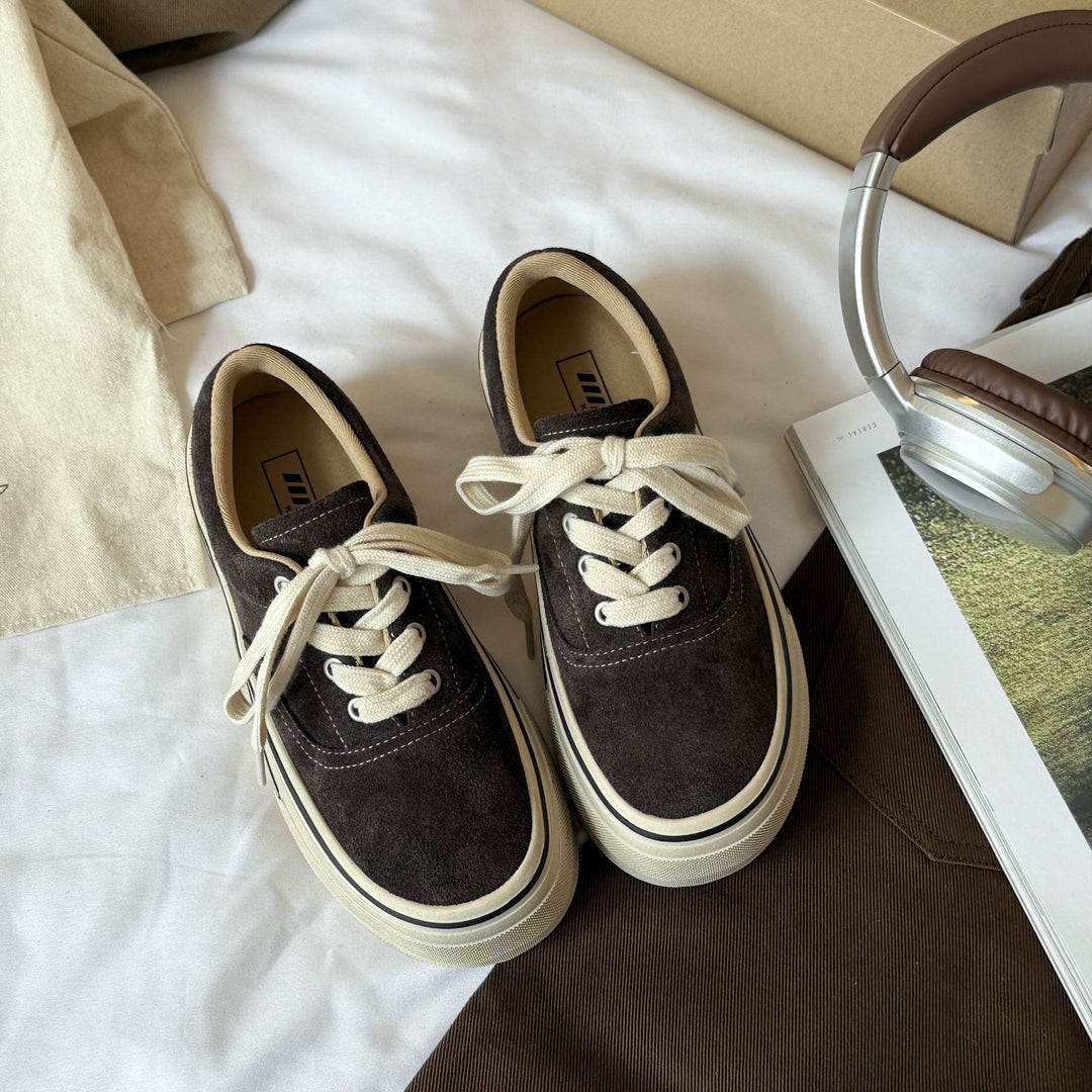 Damen Sneakers mit klassischer Schnürung und robustem Gummiboden R&B