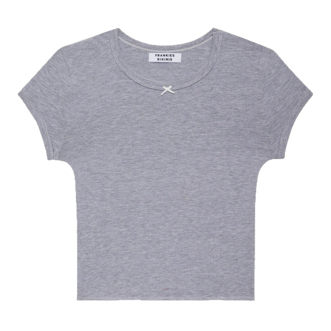 Damen eng anliegendes Basic T-Shirt mit elegantem Ausschnitt R&B