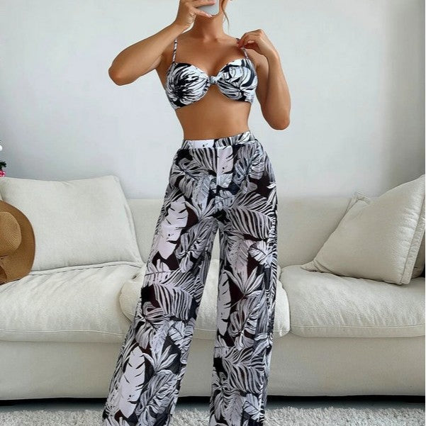 Damen Badeoutfit mit floralem Oberteil und transparenten Palazzohosen R&B