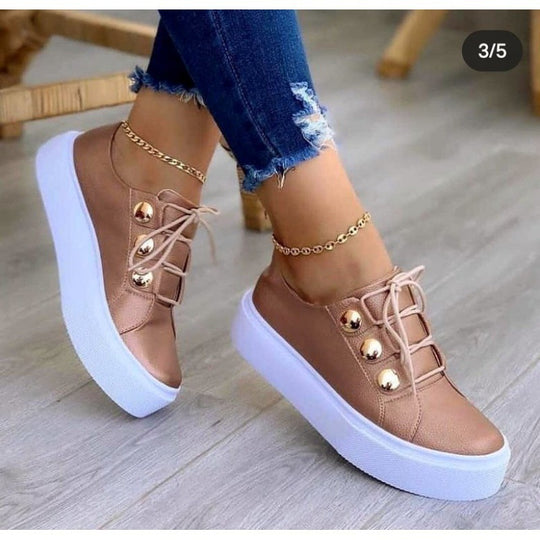 Damen Modische Plateau-Sneakers mit stilvollem Schnürsystem und Glanz-Akzenten R&B
