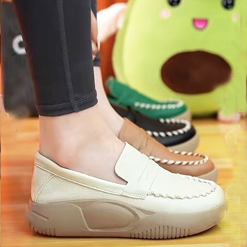 Damen Slip-On Sneakers im R&Brnen Design mit atmungsaktiver Sohle R&B
