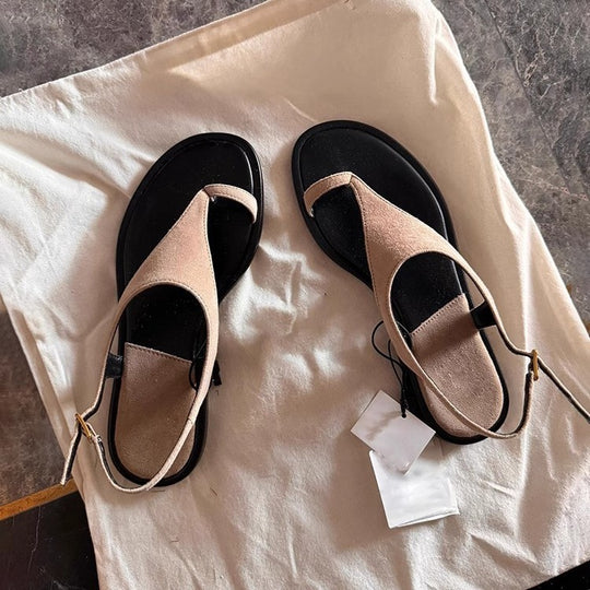 Damen Modische Zehentrenner-Sandalen mit elegantem Riemendesign und bequemem Fußbett R&B