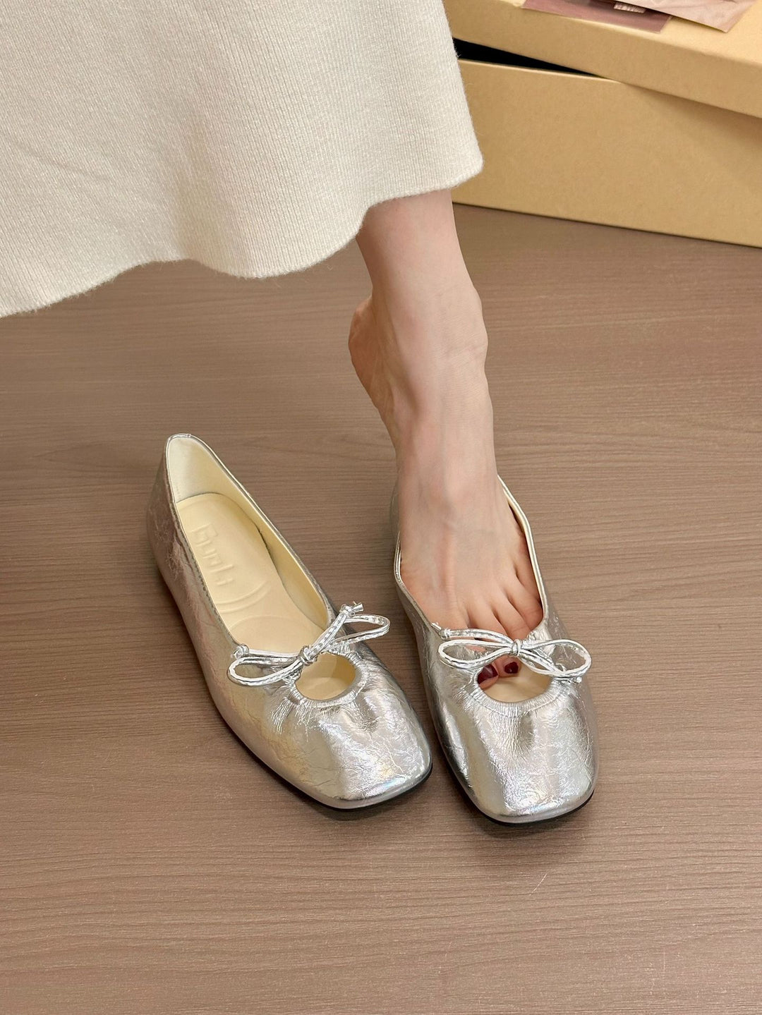 Damen elegante Ballerinas mit modischem Rüschendesign und komfortablem Innenfutter R&B