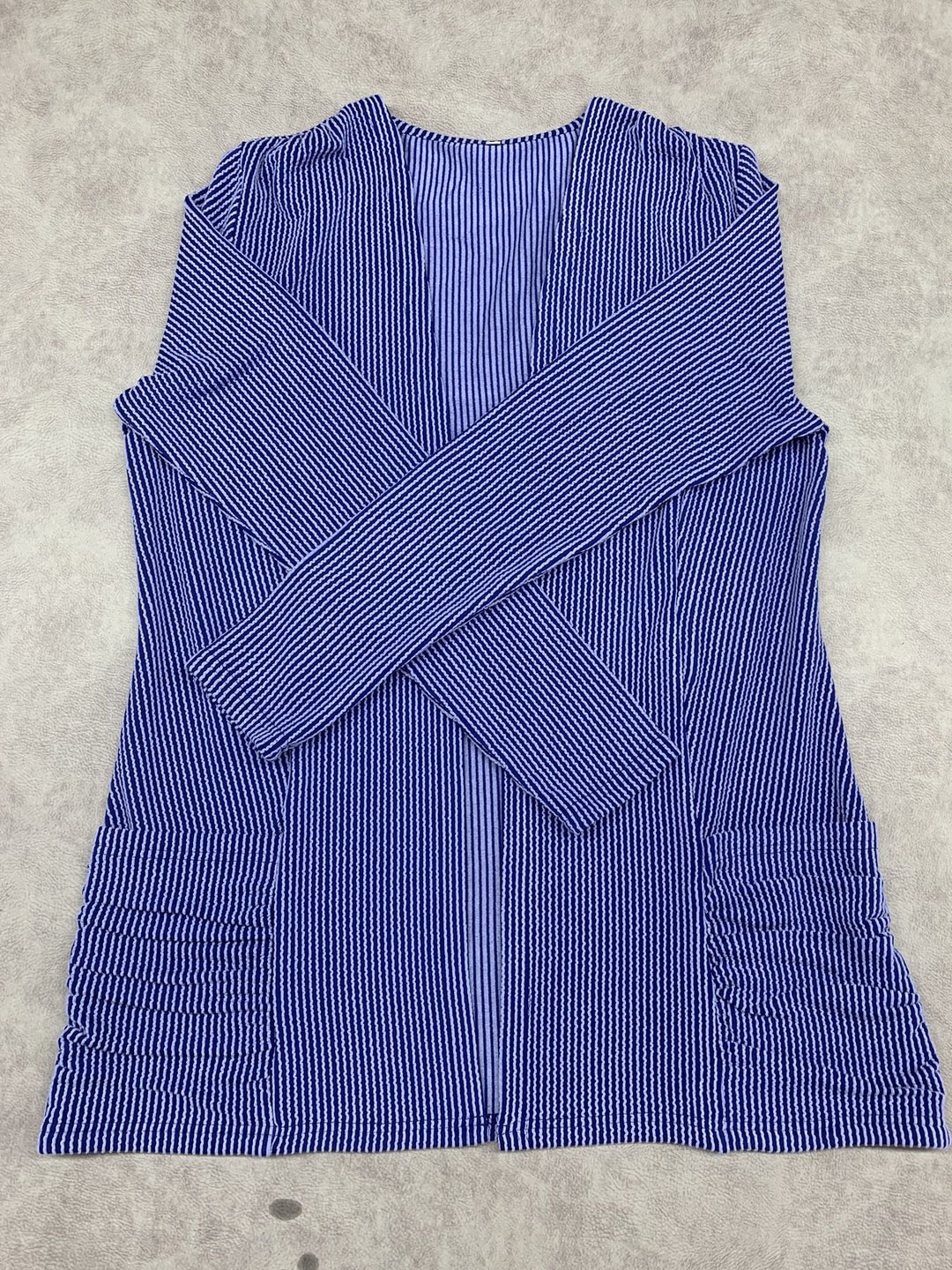 Damen Strickjacke mit Raffung und praktischen Taschen R&B
