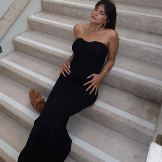 Damen Maxikleid mit schmalem Schnitt und herzförmigem Ausschnitt R&B