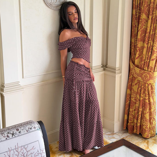 Damen Verspieltes Maxikleid mit schulterfreiem Design und voluminiösen Rüschen R&B