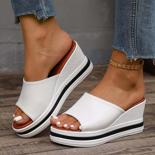 Damen Komfortable Wedge-Pantoletten mit elegantem Riemendesign R&B