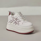 Damen Plateau Sneaker mit grafischem Muster und dämpfender Sohle
