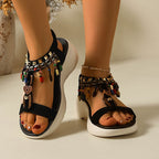 Damen modische Sandalen mit dekorativen Perlen und ergonomischem Fußbett