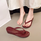 Damen eleganter Wedgesandalen mit schimmerndem Design EB