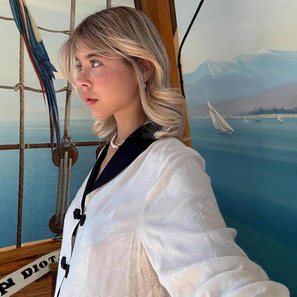Damen Leichte Blazerjacke mit dekorativen Knöpfen und eleganten Taschen R&B