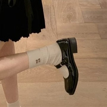 Damen Mary Jane Ballerinas mit verspieltem Riemen und glänzender Oberfläche R&B