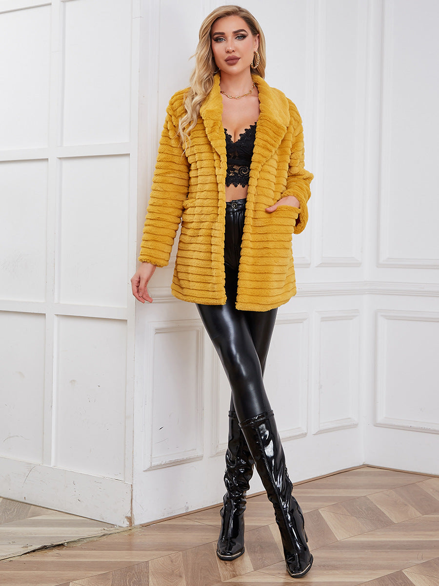 Damen Flauschiger Kurzblazer mit Struktur und modernem Schnitt R&B