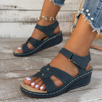 Damen Komfortable und modische Sandalen mit verstellbaren Klettverschlüssen und anatomischer Fußbettung R&B