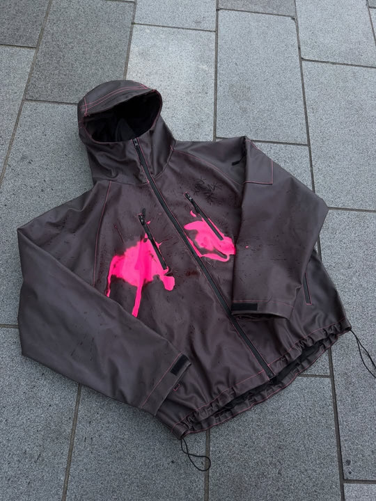 Damen nan wasserdichte Kapuzenjacke mit Spritzdruck-Design, vertikalen Reißverschlusstaschen und verstellbarem Saum R&B