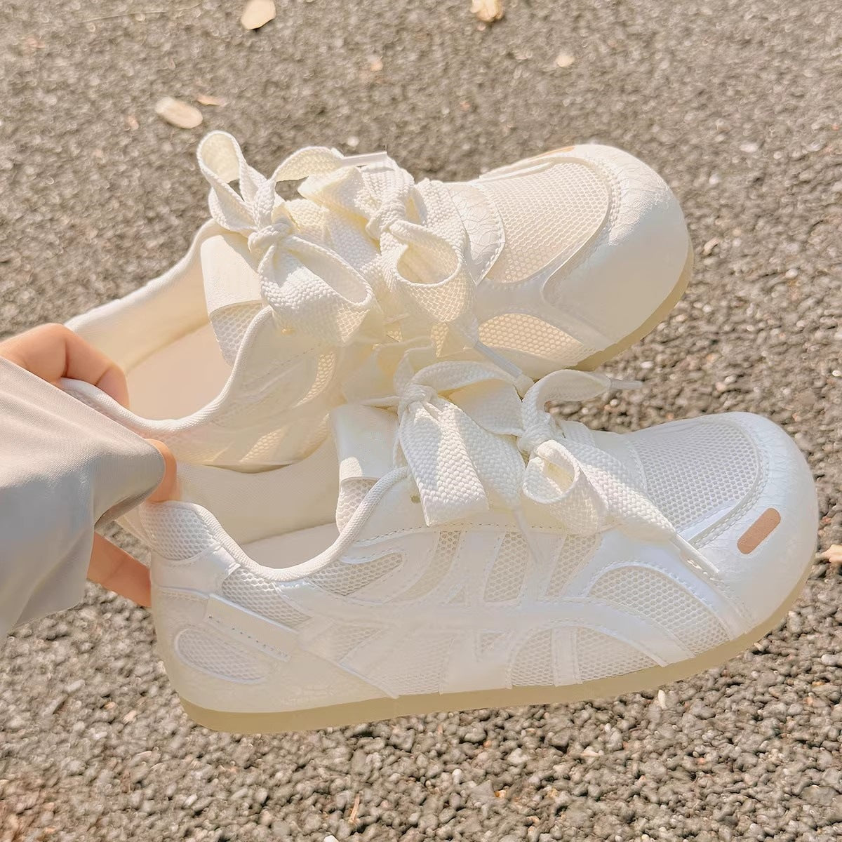 Damen Sportliche Sneaker mit innovativem Netzdesign und komfortabler Schnürung R&B