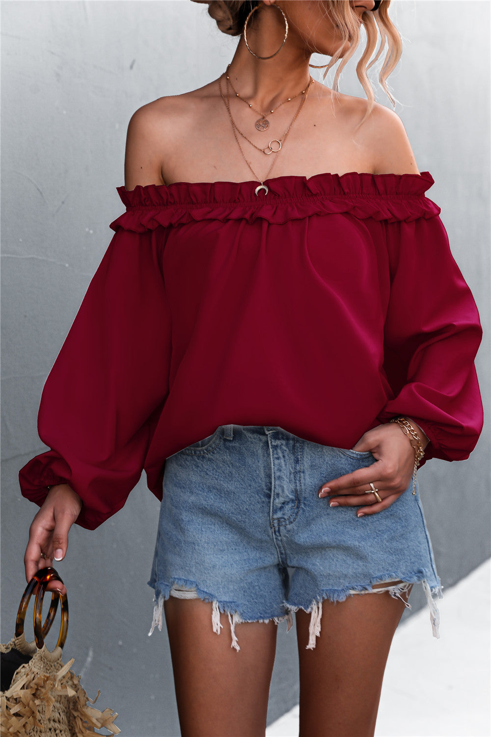 Damen Bluse mit off-shoulder Design und Rüschendetail R&B