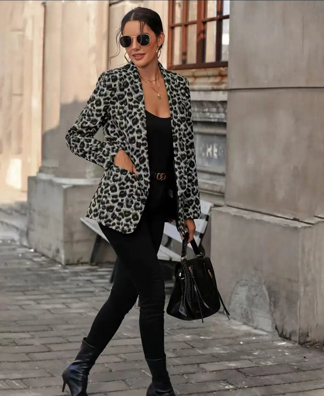 Damen modischer Blazer mit Leopardenmuster und taillierter Passform R&B