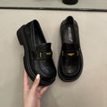 Damen Modische Leder-Slipper mit goldenen Akzenten