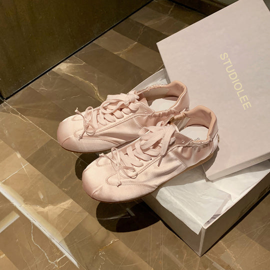 Damen Sportliche Sneakers mit atmungsaktiver Obermaterialstruktur und komfortablem Fußbett R&B