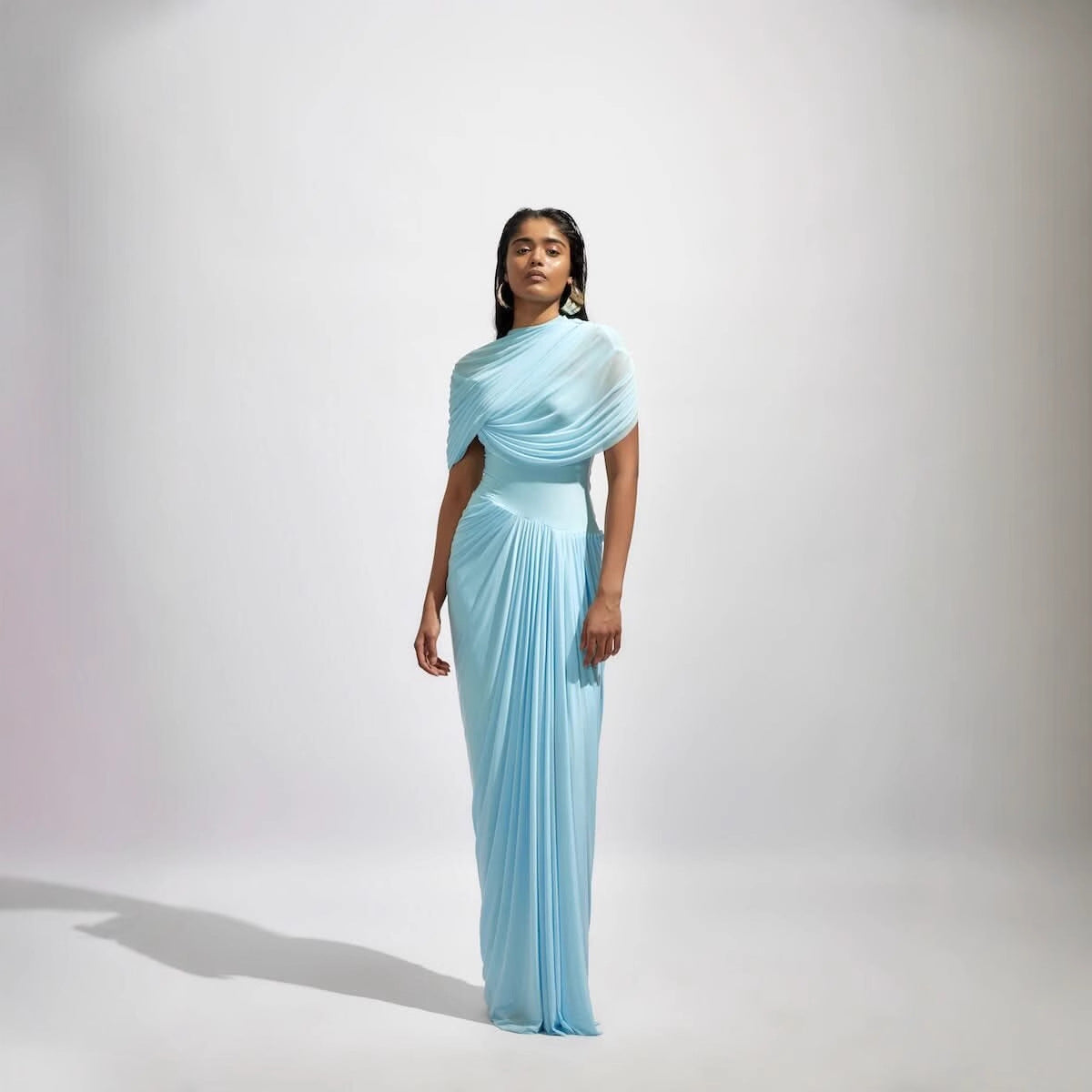 Damen Maxikleid mit eleganter Drapierung und asymmetrischen Cut-Outs R&B