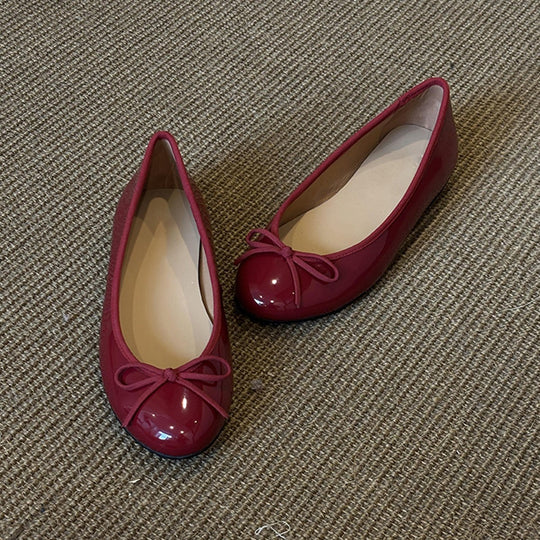 Damen Ballerinas aus glänzendem Leder mit verspieltem Schleifendetail R&B