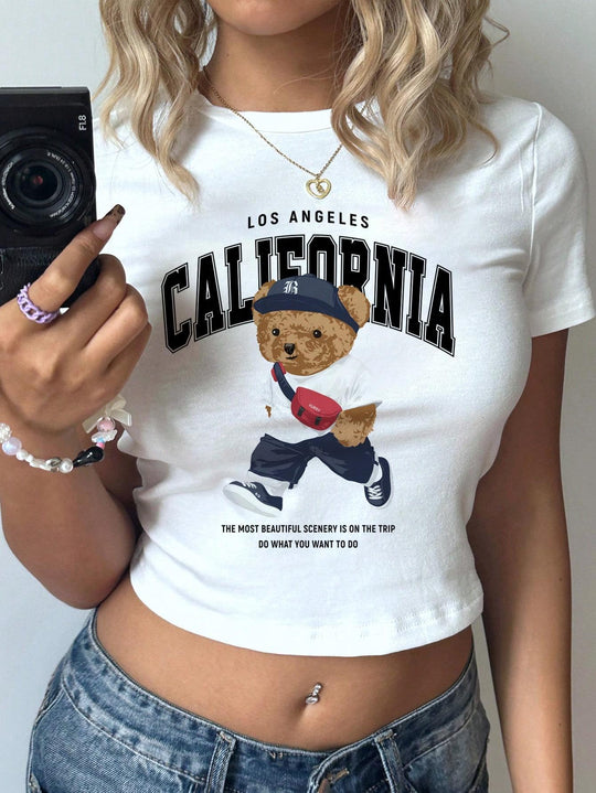 Damen Crop-T-Shirt mit verspieltem Bärenmotiv und modischem Schriftzug R&B
