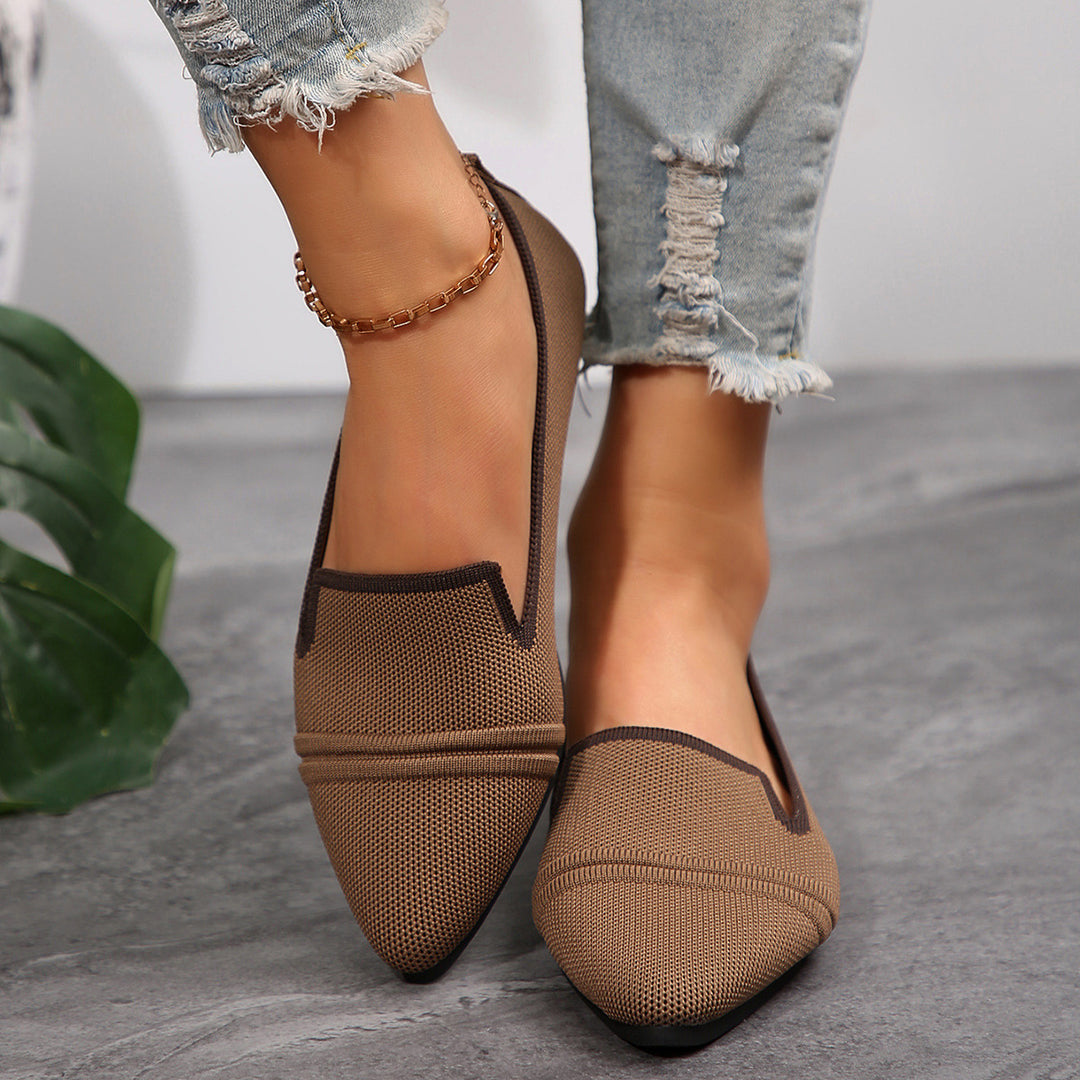 Damen Elegante Slipper mit spitzem Zehenbereich und geschmackvollem Kontrast-Riemen R&B