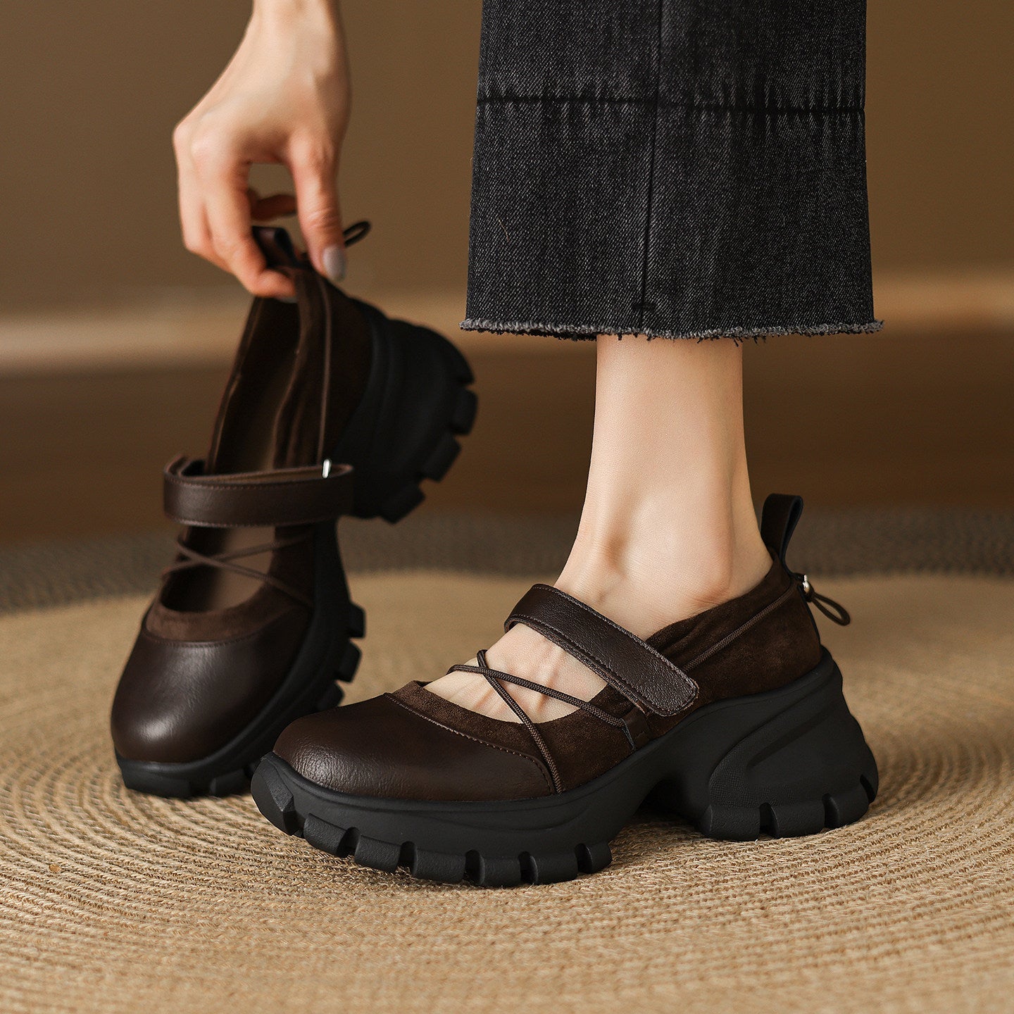 Damen modische Slingback-Schuhe mit elastischen Riemen und bequemer Sohle R&B