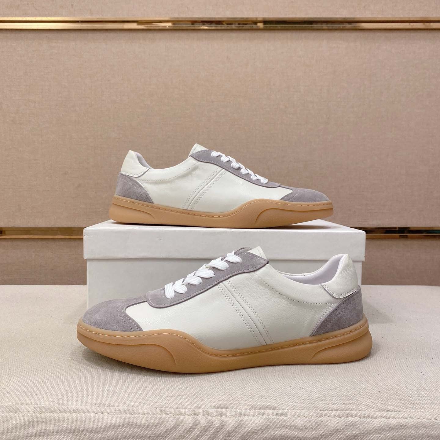 Damen Sneakers mit edlem Wildleder- und Lederdesign R&B