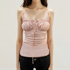 Damen lässiges Top mit raffiniertem Rüschendesign und dekorativen Trägerdetails R&B