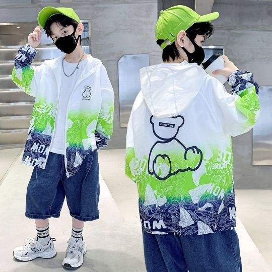 Unisex nan leichte winddichte Kapuzenjacke mit allover Grafikprint und reflektierenden Einsätzen für Kinder  R&B
