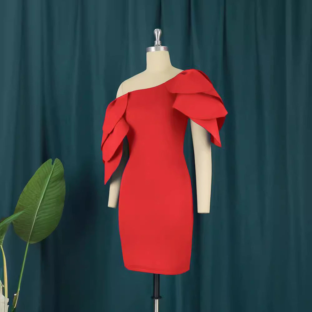 Damen figurbetontes Kleid mit asymmetrischen Rüschen R&B