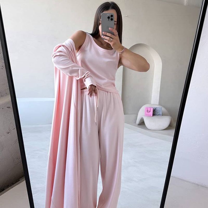 Damen Loungewear-Kombination mit weitem Schnitt und cropped Oberteil R&B