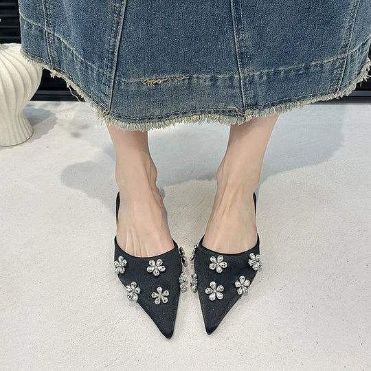 Damen elegante Mules mit funkelndem Blütenakzent R&B