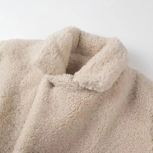 Damen kuschelige Plüschjacke mit klassischem Revers und praktischen Taschen R&B
