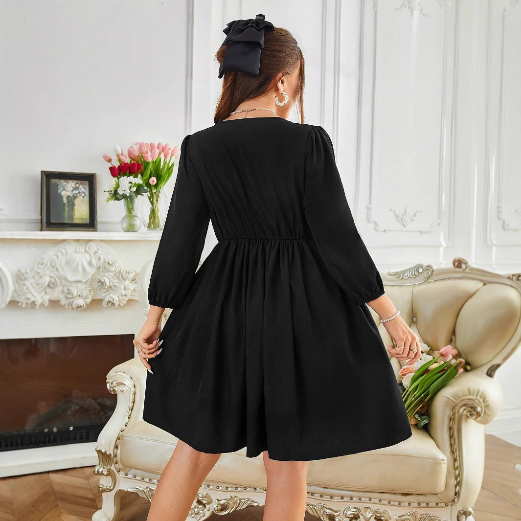 Damen Freizeitkleid mit eleganten Rüschendetails und tailliertem Schnitt R&B