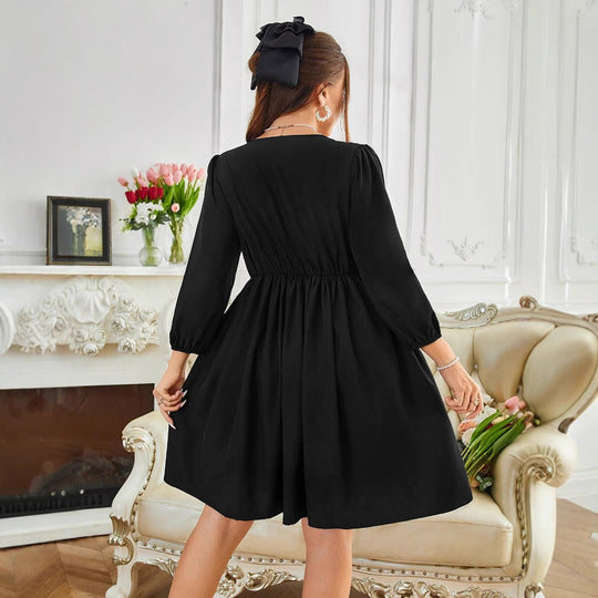 Damen Freizeitkleid mit eleganten Rüschendetails und tailliertem Schnitt R&B