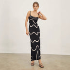 Damen Maxikleid mit modernem Wellenmuster und feinen Spaghettiträgern R&B