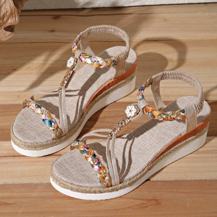 Damen Wedge-Sandaletten mit floralen Verzierungen und komfortablem Fußbett R&B