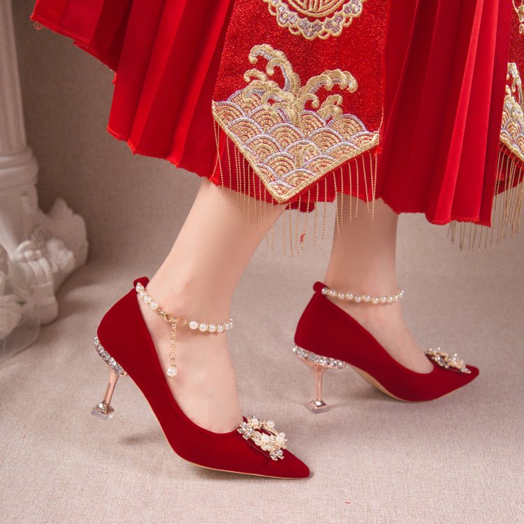 Damen elegante spitze Pumps mit funkelndem Schmuckdetail R&B