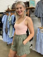 Damen Freizeitshorts mit Rüschendetails und praktischen Taschen R&B