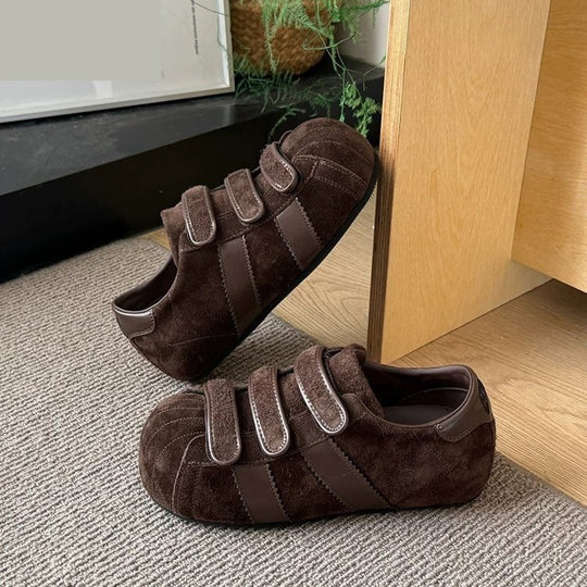 Damen Clogs mit praktischem Klettverschluss und weichem Wildlederobermaterial R&B